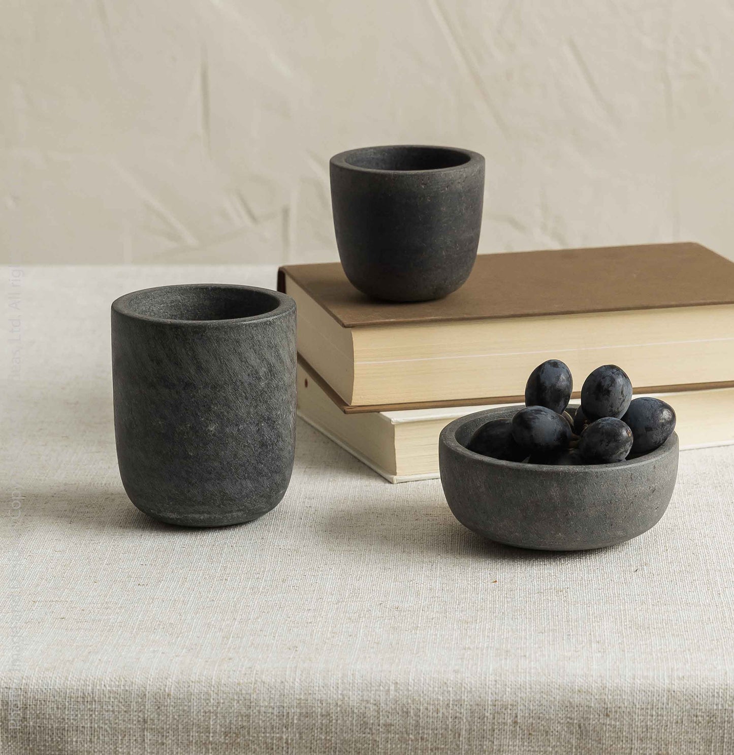 Hasten™ stone pot (3 dia x 2 in)
