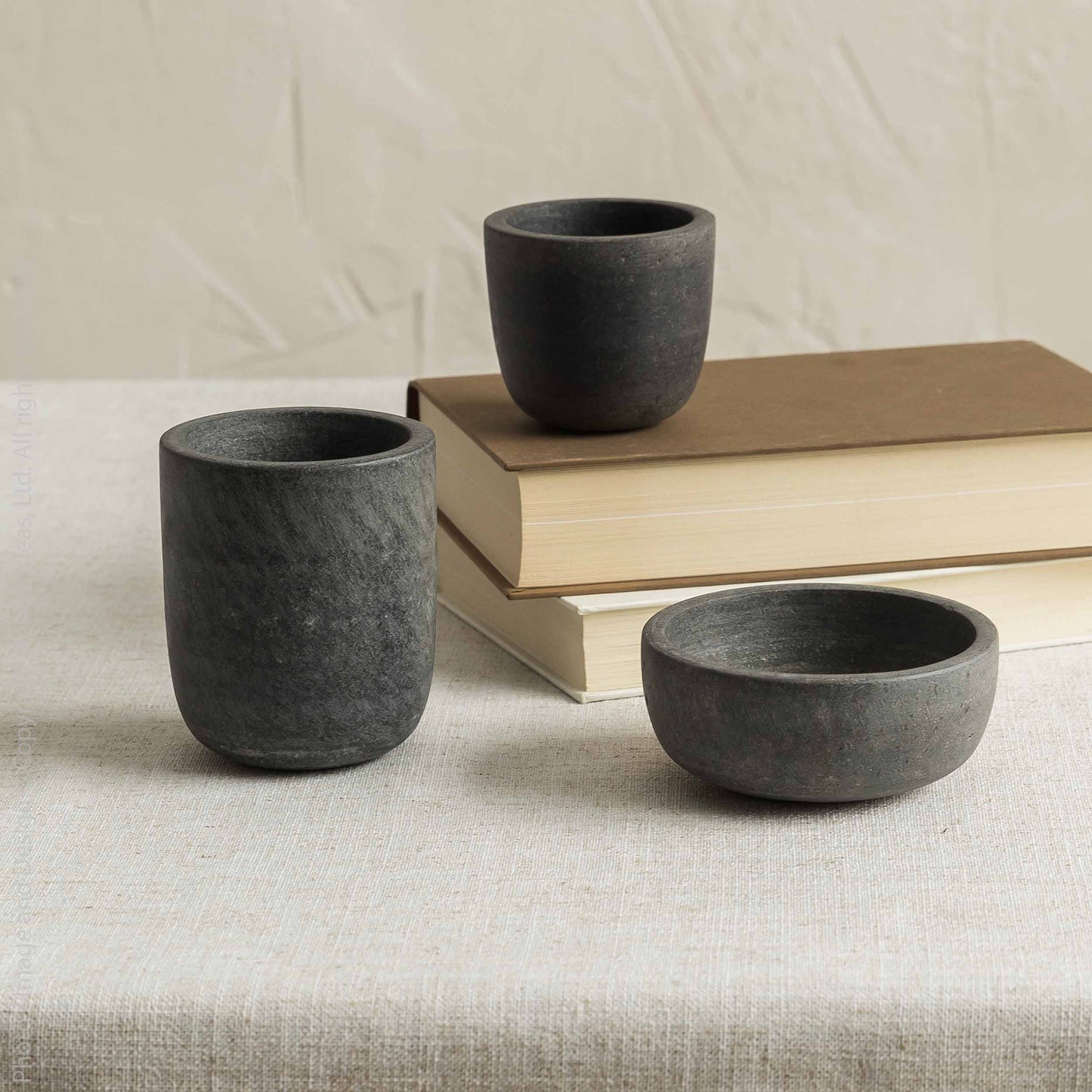 Hasten™ stone pot (3 dia x 2 in)